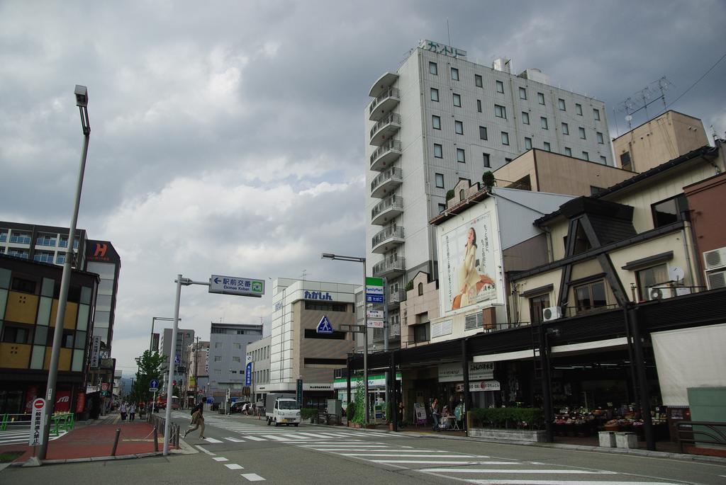 Country Hotel Takayama Такаяма Экстерьер фото